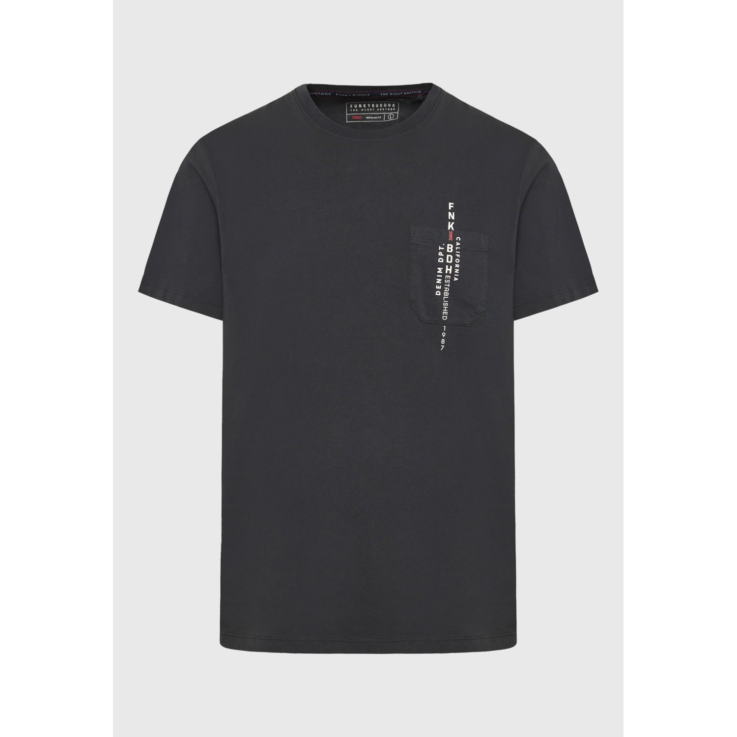 T-shirt με τύπωμα και τσέπη στο στήθος