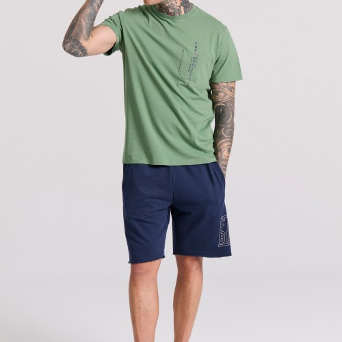 T-shirt με τύπωμα και τσέπη στο στήθος T-shirt με τύπωμα και τσέπη στο στήθος