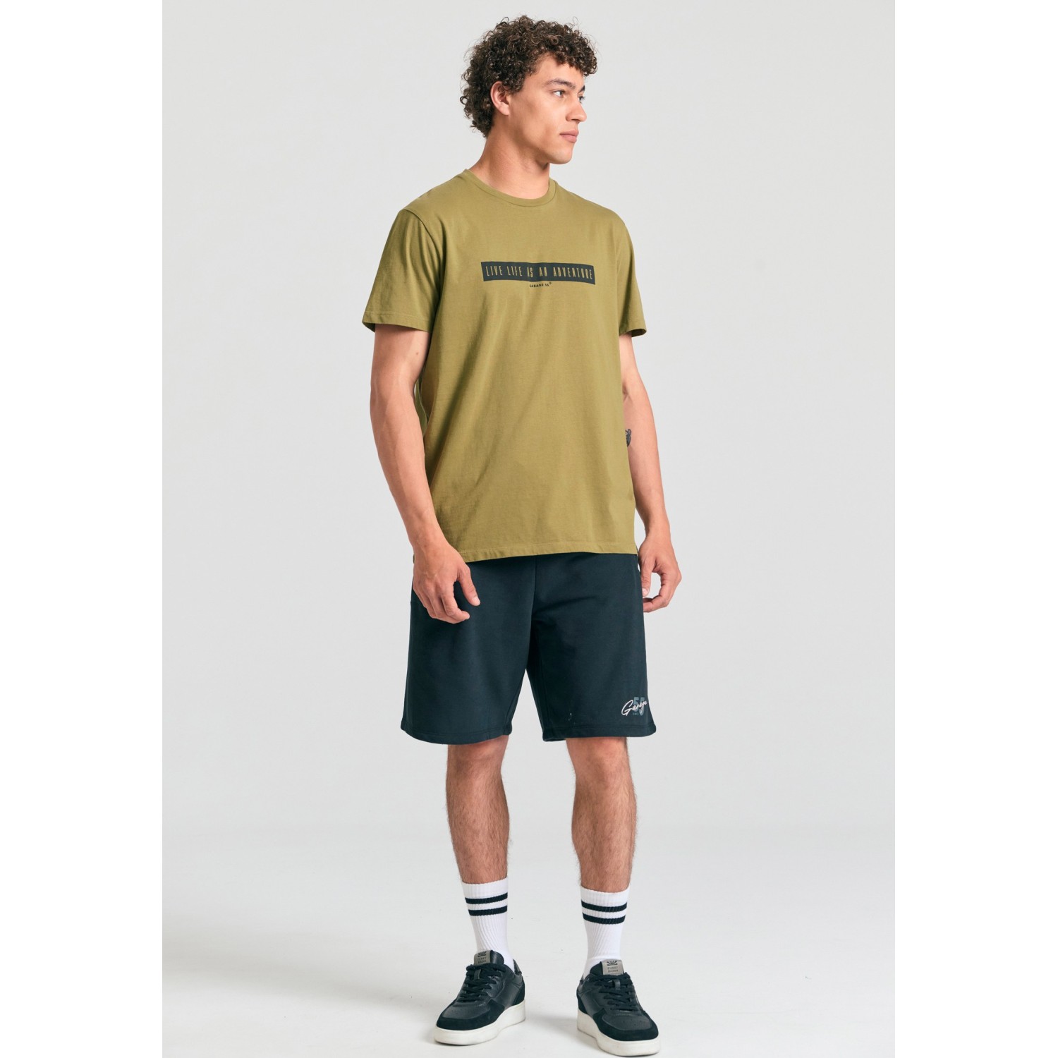 T-shirt με τύπωμα στο στήθος Garage 55.