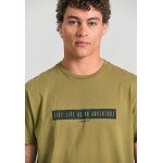 T-shirt με τύπωμα στο στήθος Garage 55.