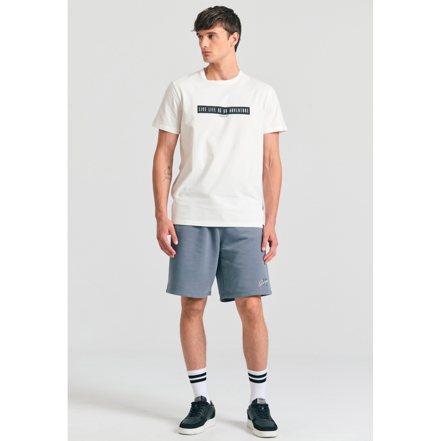 T-shirt με τύπωμα στο στήθος Garage 55.