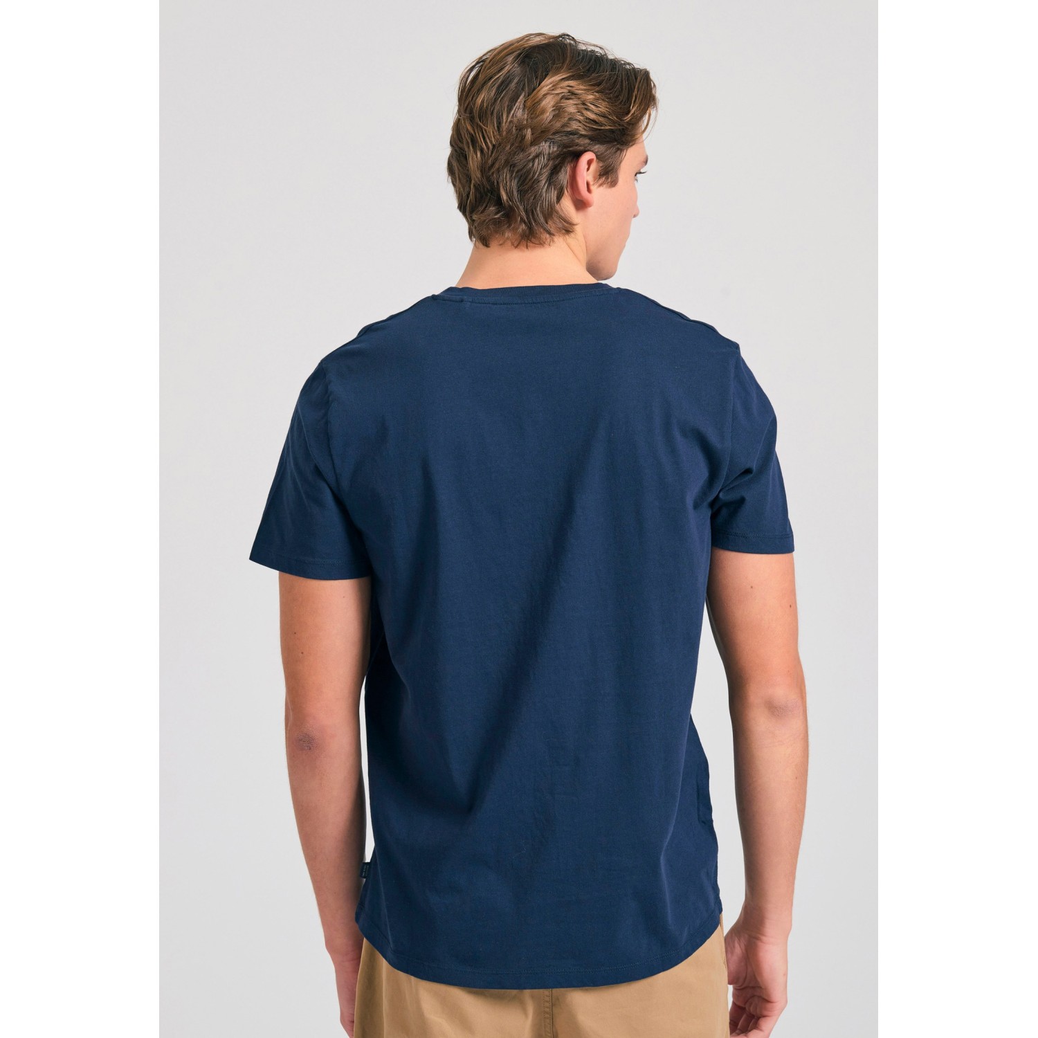 V-neck t-shirt με logo στο στήθος