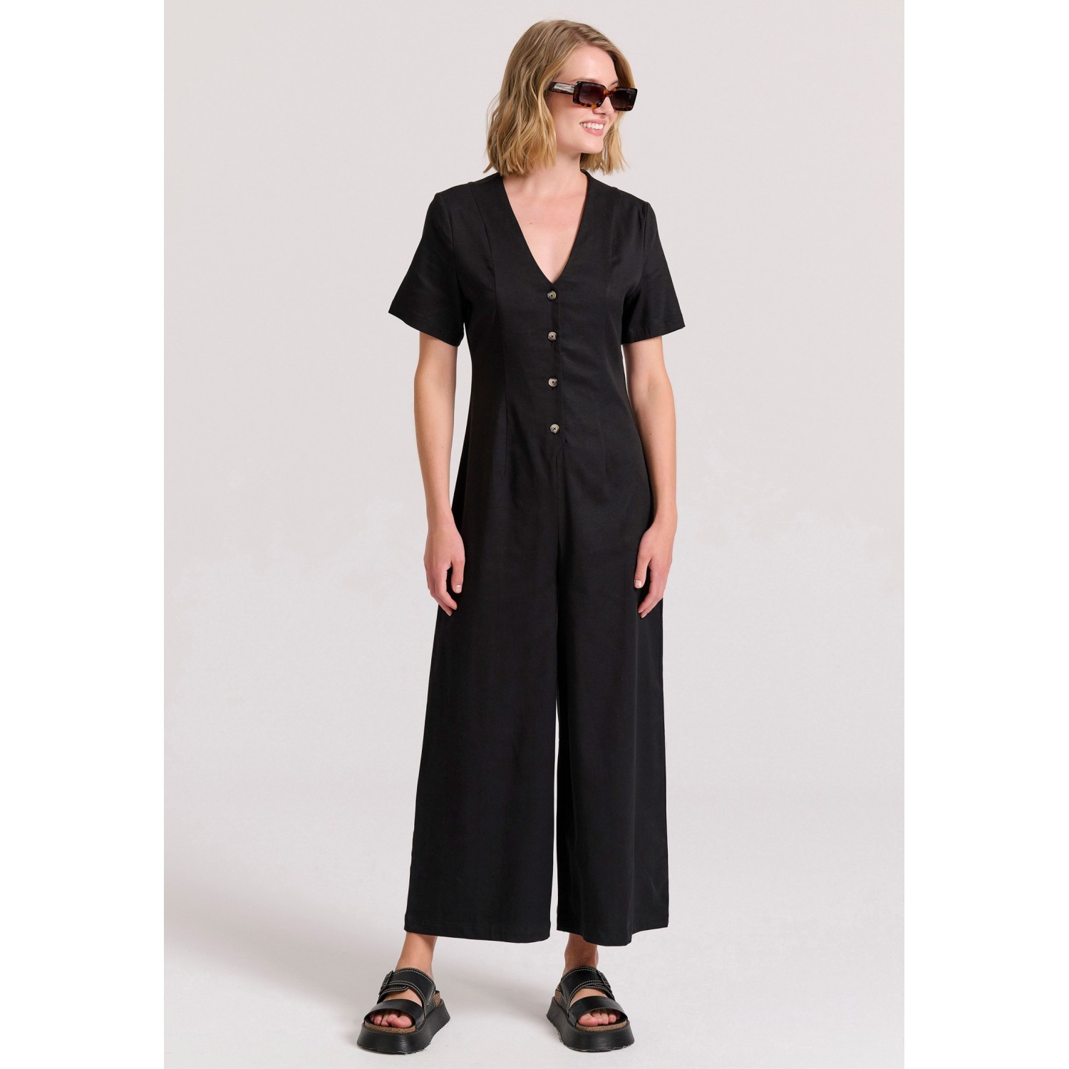 Wide leg fit ολόσωμη φόρμα από lyocell Wide leg fit ολόσωμη φόρμα από lyocell