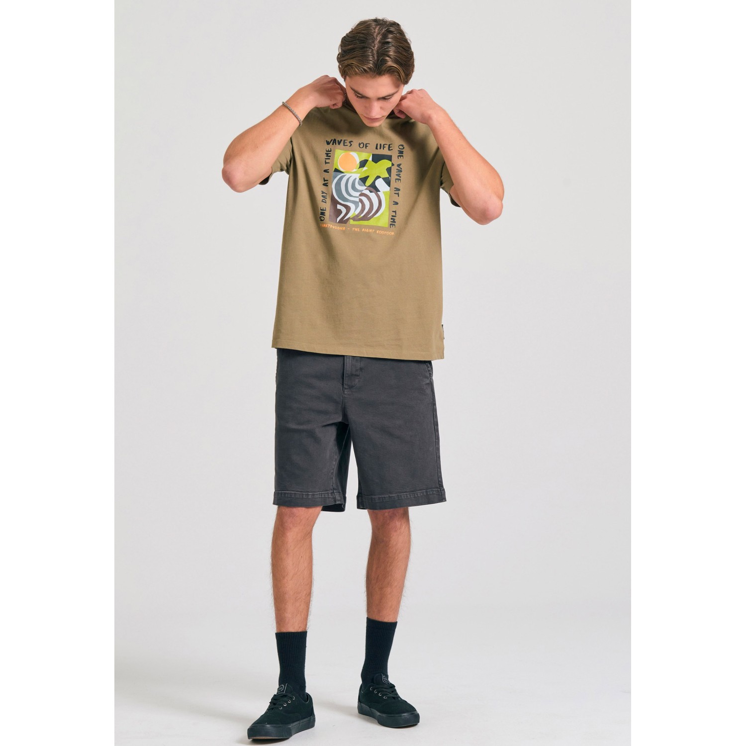 Ανδρική comfort fit garment dyed τζιν βερμούδα