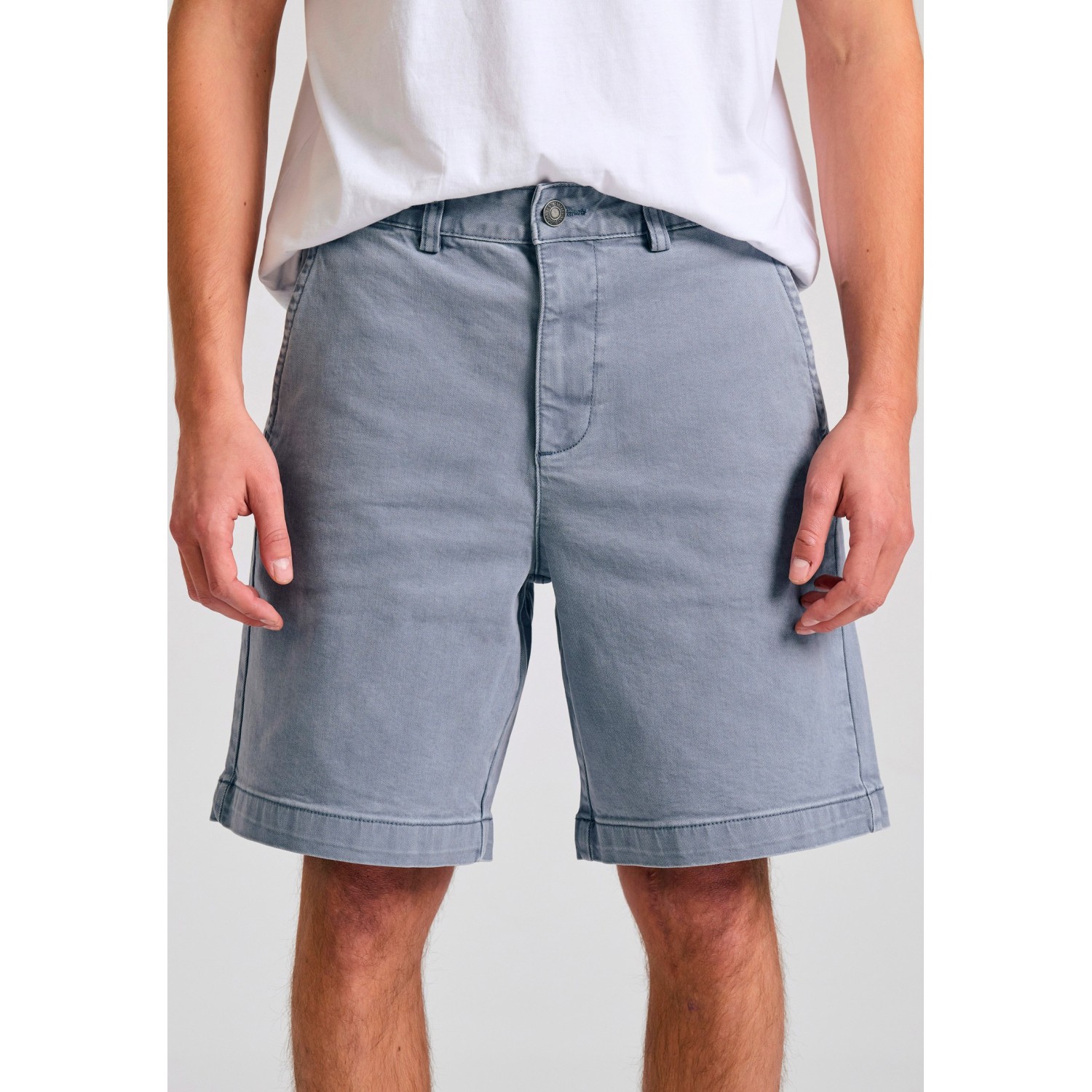 Ανδρική comfort fit garment dyed τζιν βερμούδα