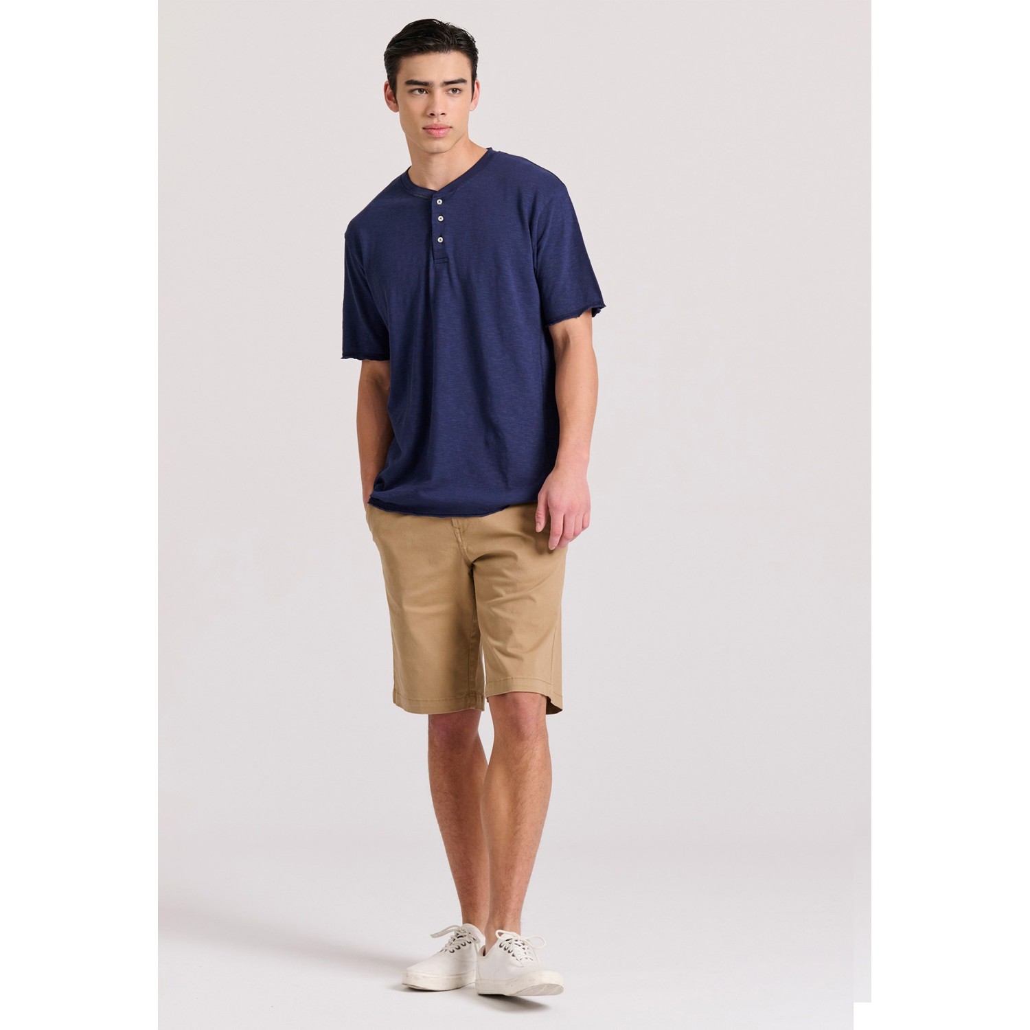 Ανδρική βερμούδα chino - The essentials Ανδρική βερμούδα chino - The essentials