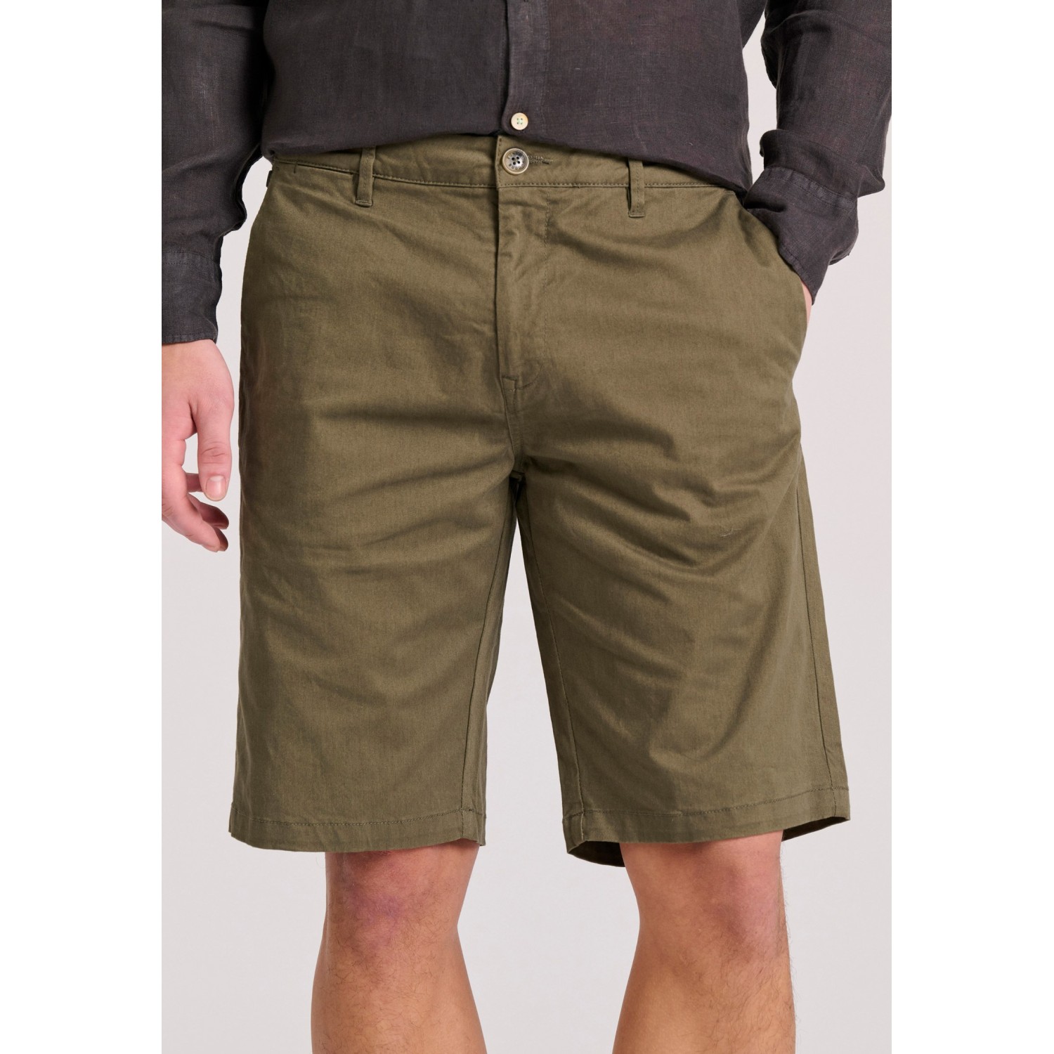 Ανδρική βερμούδα chino - The essentials Ανδρική βερμούδα chino - The essentials