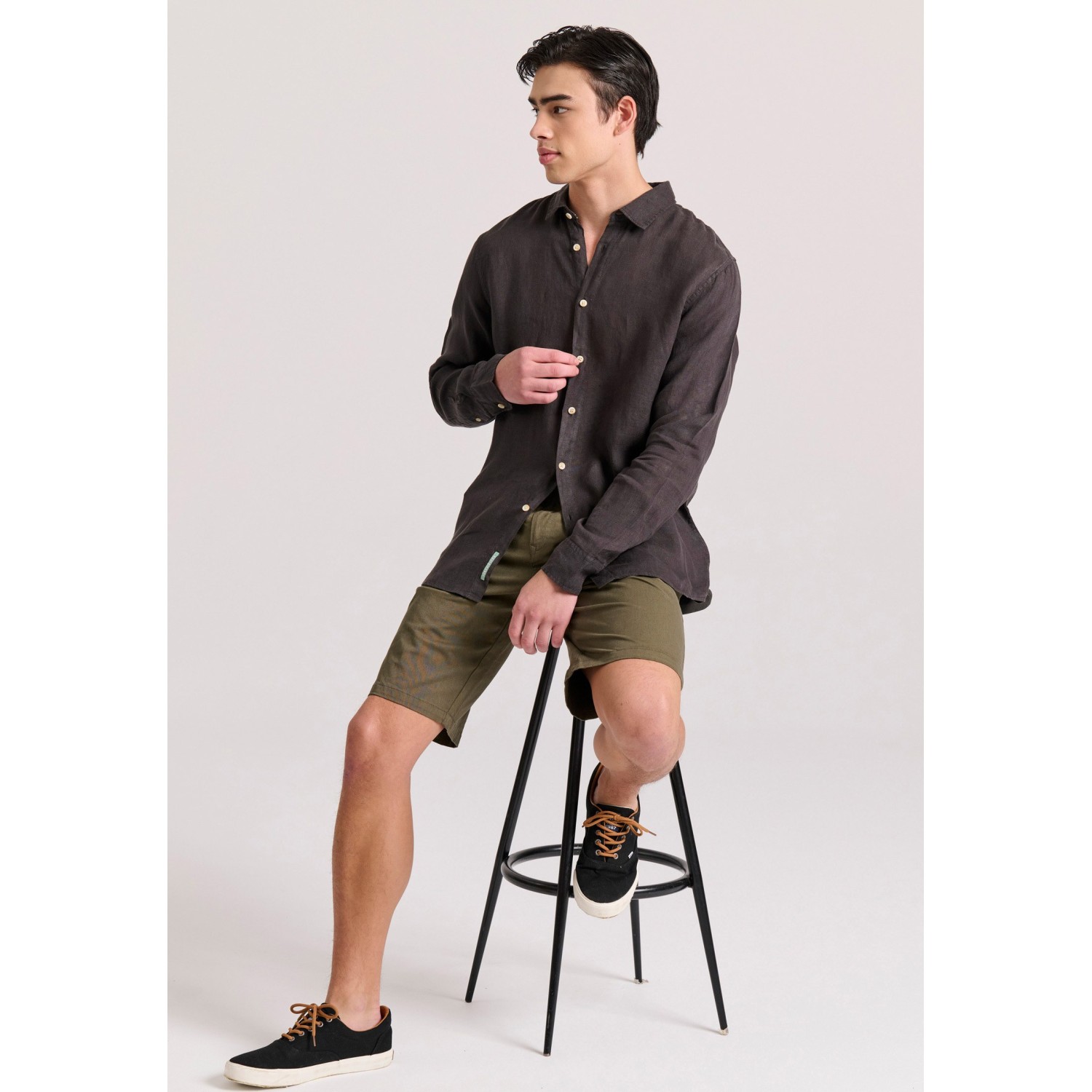 Ανδρική βερμούδα chino - The essentials Ανδρική βερμούδα chino - The essentials