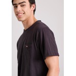 Βαμβακερό t-shirt με τσέπη στο στήθος