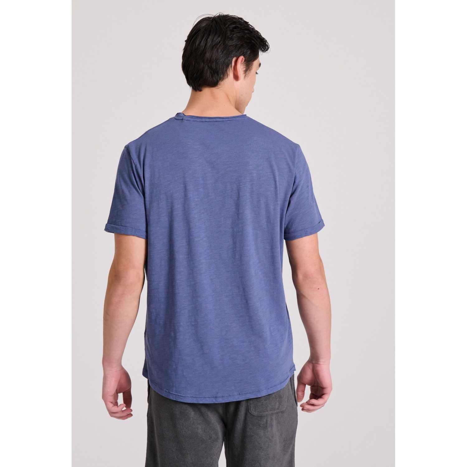 Βαμβακερό t-shirt με τσέπη στο στήθος