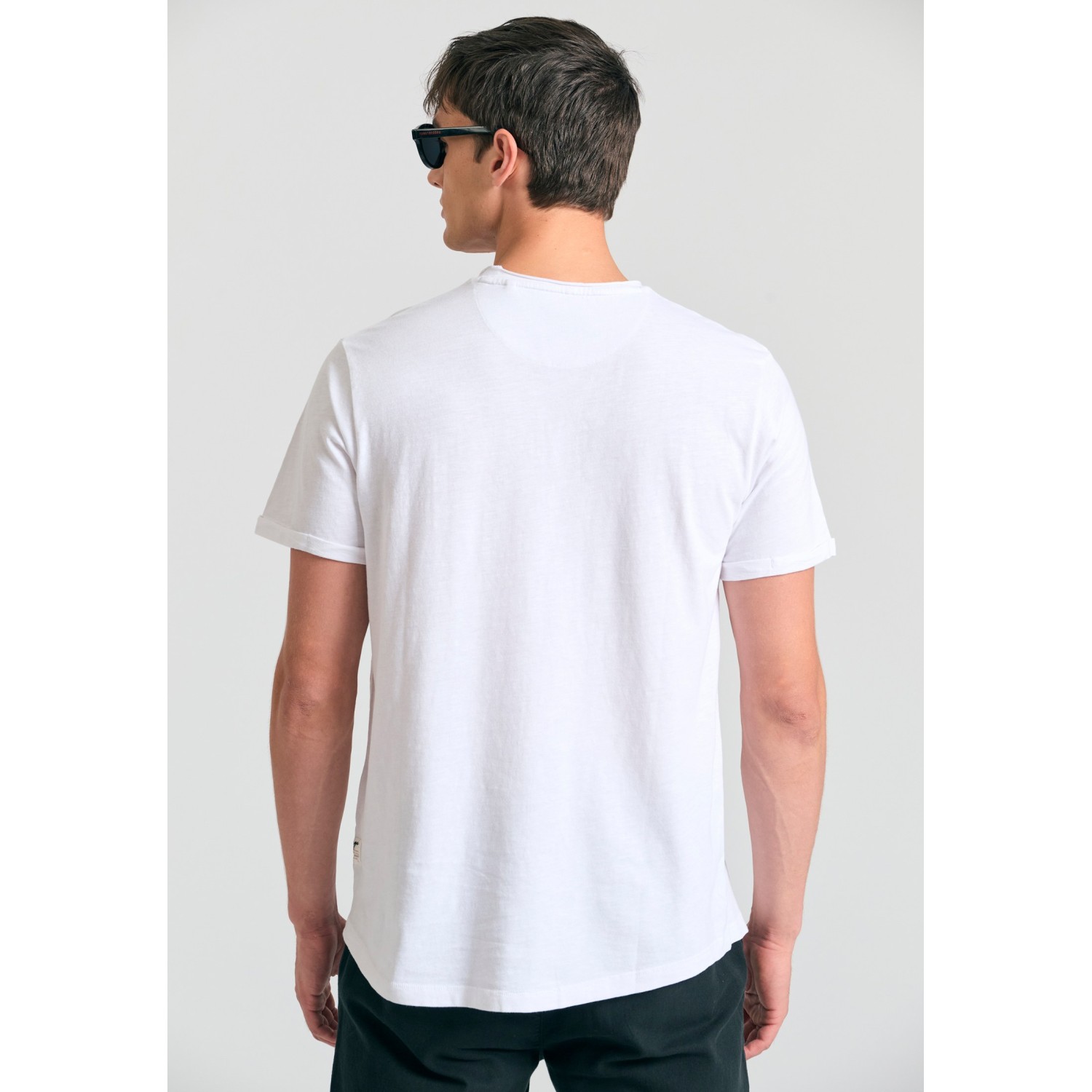 Βαμβακερό t-shirt με τσέπη στο στήθος Garage 55.