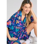 Γυναικεία βερμούδα με all over tropical τύπωμα