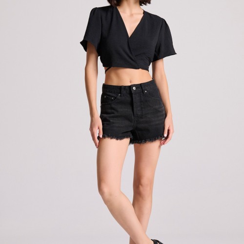Γυναικείο cutoff τζιν σορτς με whisker details