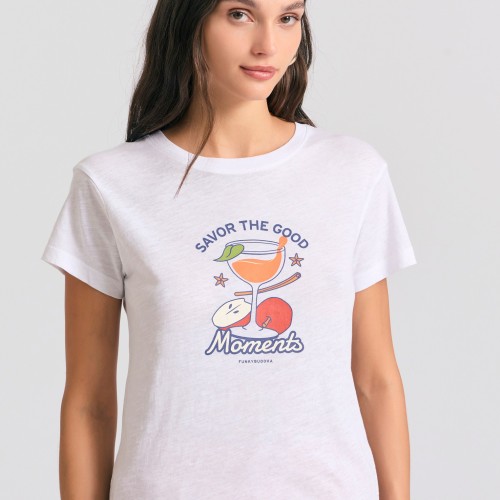 Γυναικείο t-shirt με graphic τύπωμα στο στήθος