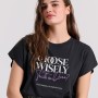 Γυναικείο t-shirt με pop art τύπωμα στην πλάτη