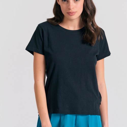 Γυναικείο t-shirt με στρογγυλή λαιμόκοψη - The ess