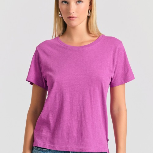 Γυναικείο t-shirt με στρογγυλή λαιμόκοψη - The ess