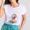 Γυναικείο t-shirt με τύπωμα και ανοιχτή πλάτη