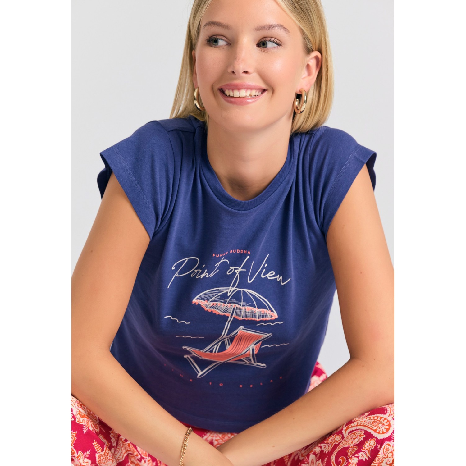 Γυναικείο t-shirt με φωτογραφικό τύπωμα