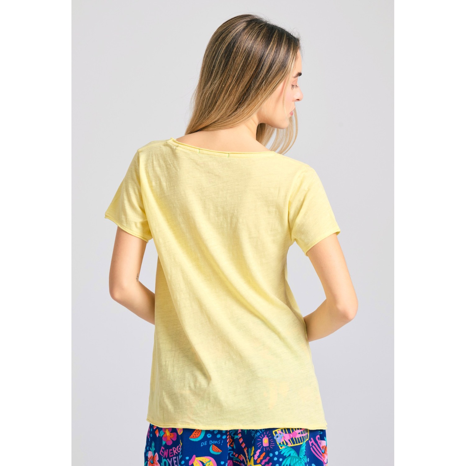 Γυναικείο V-neck t-shirt με raw edges - The essent