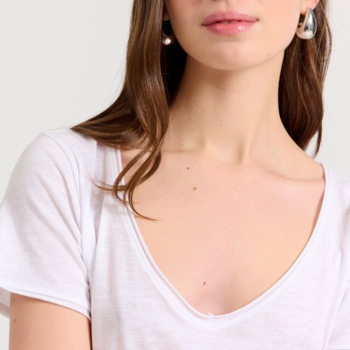 Γυναικείο V-neck μονόχρωμο t-shirt - The essential Γυναικείο V-neck μονόχρωμο t-shirt - The essential