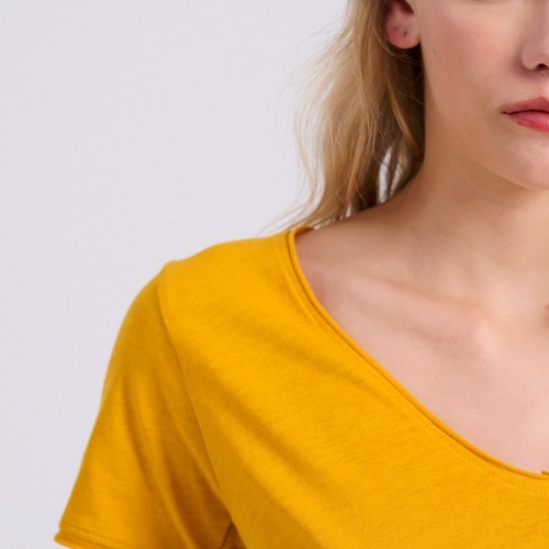Γυναικείο V-neck μονόχρωμο t-shirt - The essential Γυναικείο V-neck μονόχρωμο t-shirt - The essential