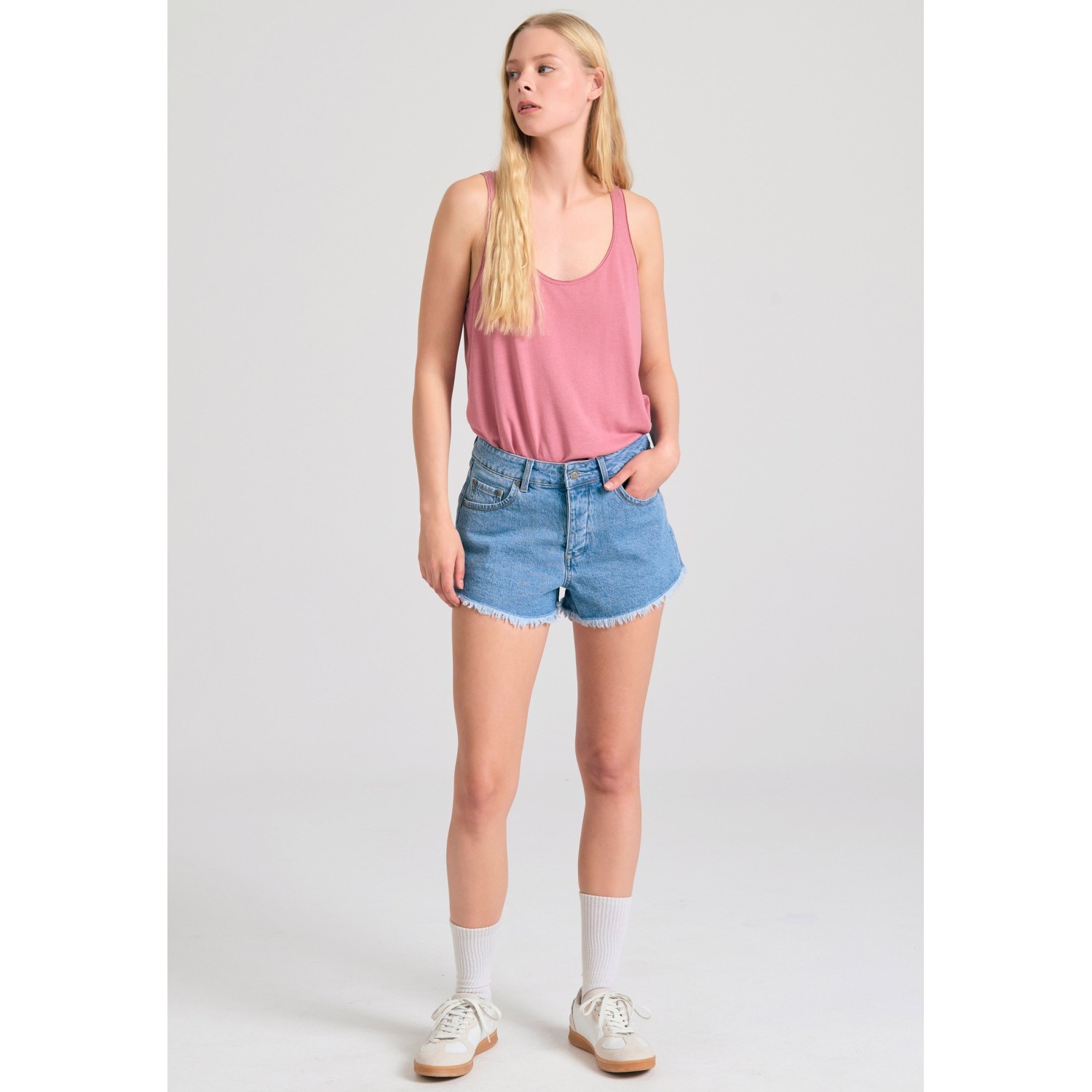 Γυναικείο μονόχρωμο tank top από βισκόζη