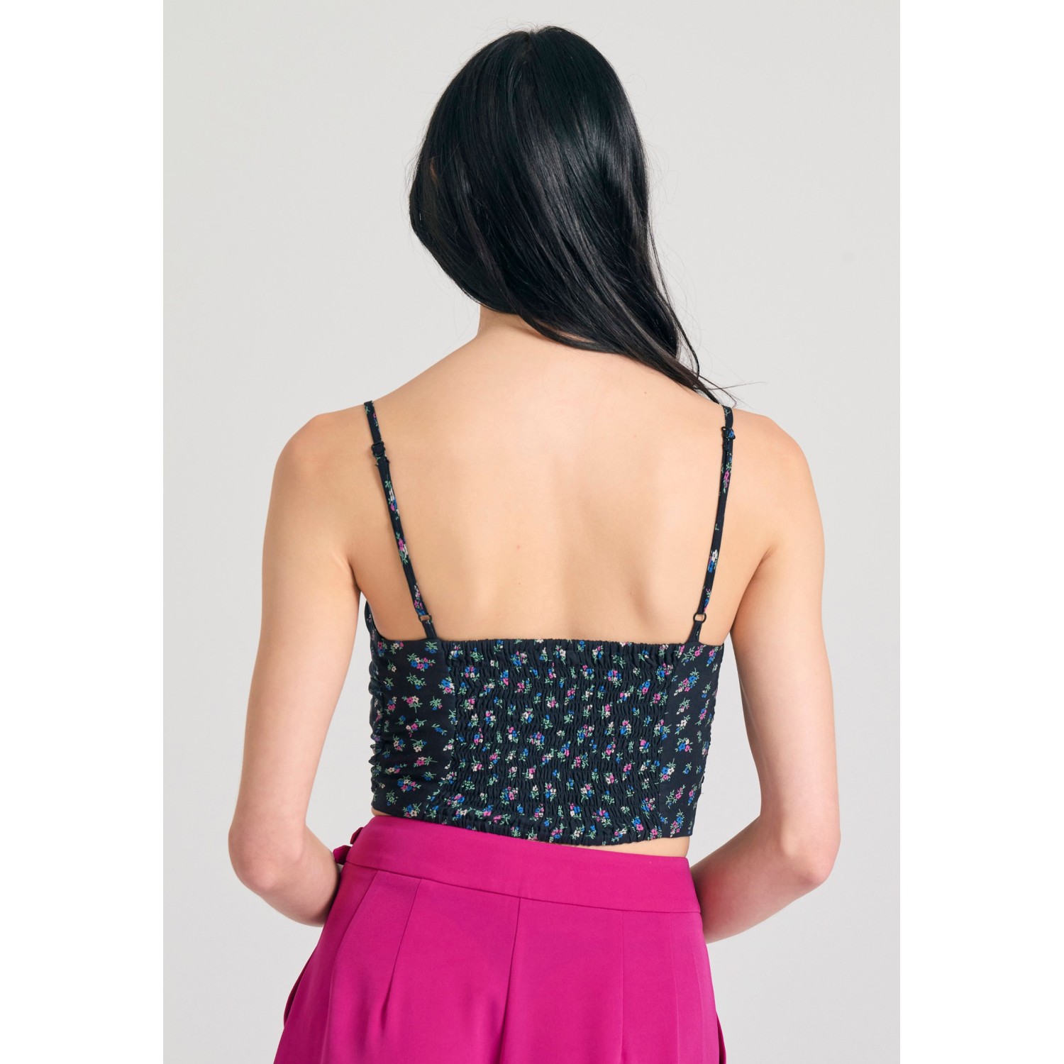 Εμπριμέ cropped τοπ από τεχνητό μετάξι