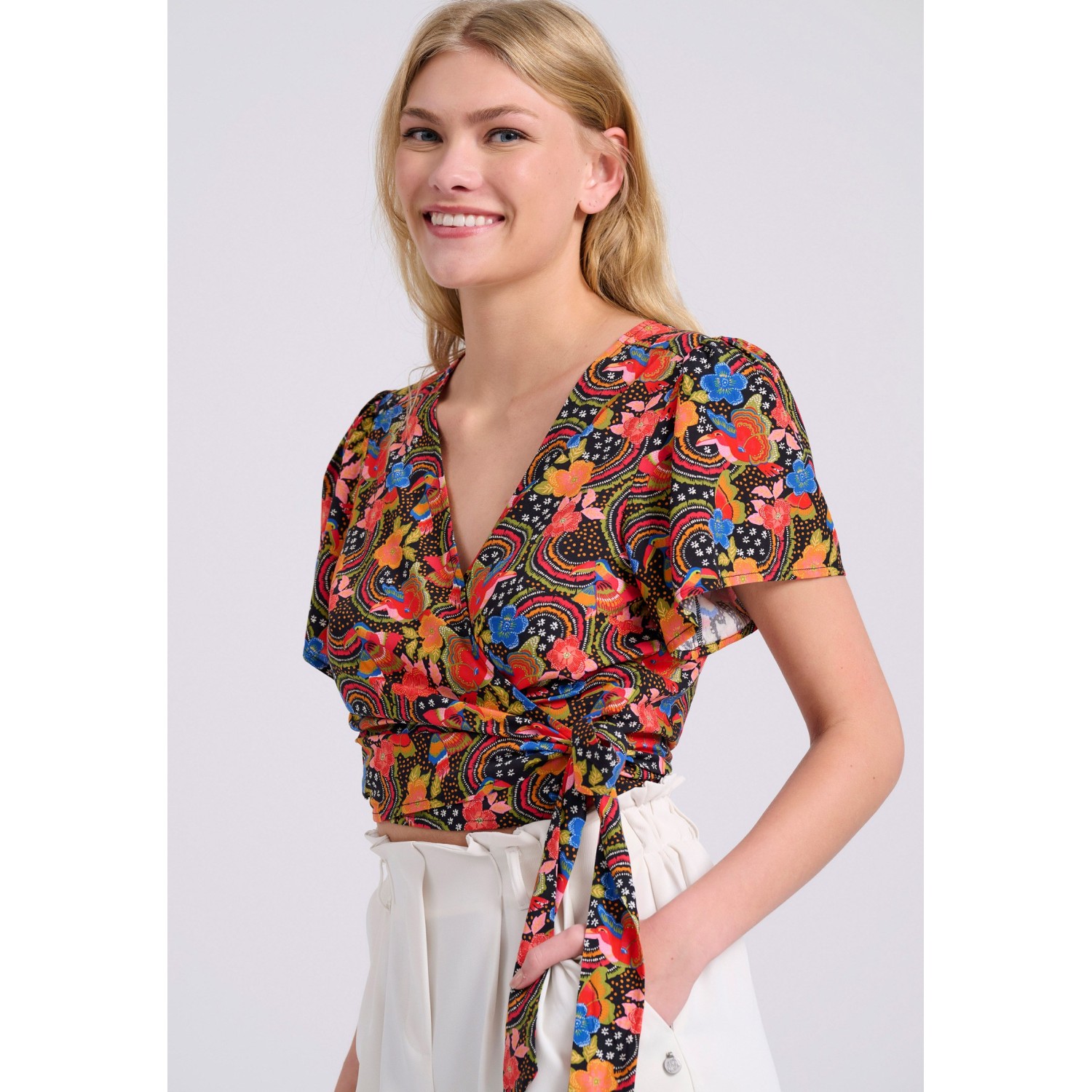 Κρουαζέ τοπ με τύπωμα σε boho look