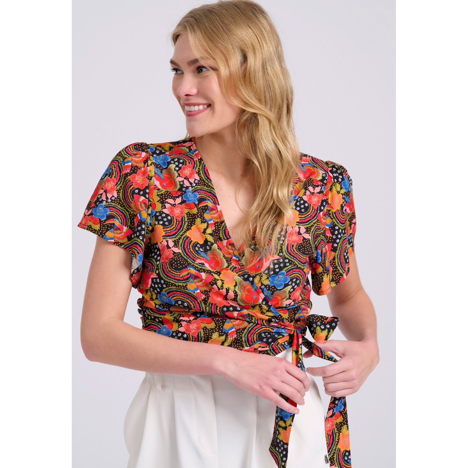 Κρουαζέ τοπ με τύπωμα σε boho look