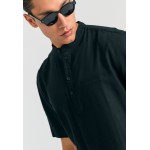 Λινή κοντομάνικη πουκαμίσα relaxed fit