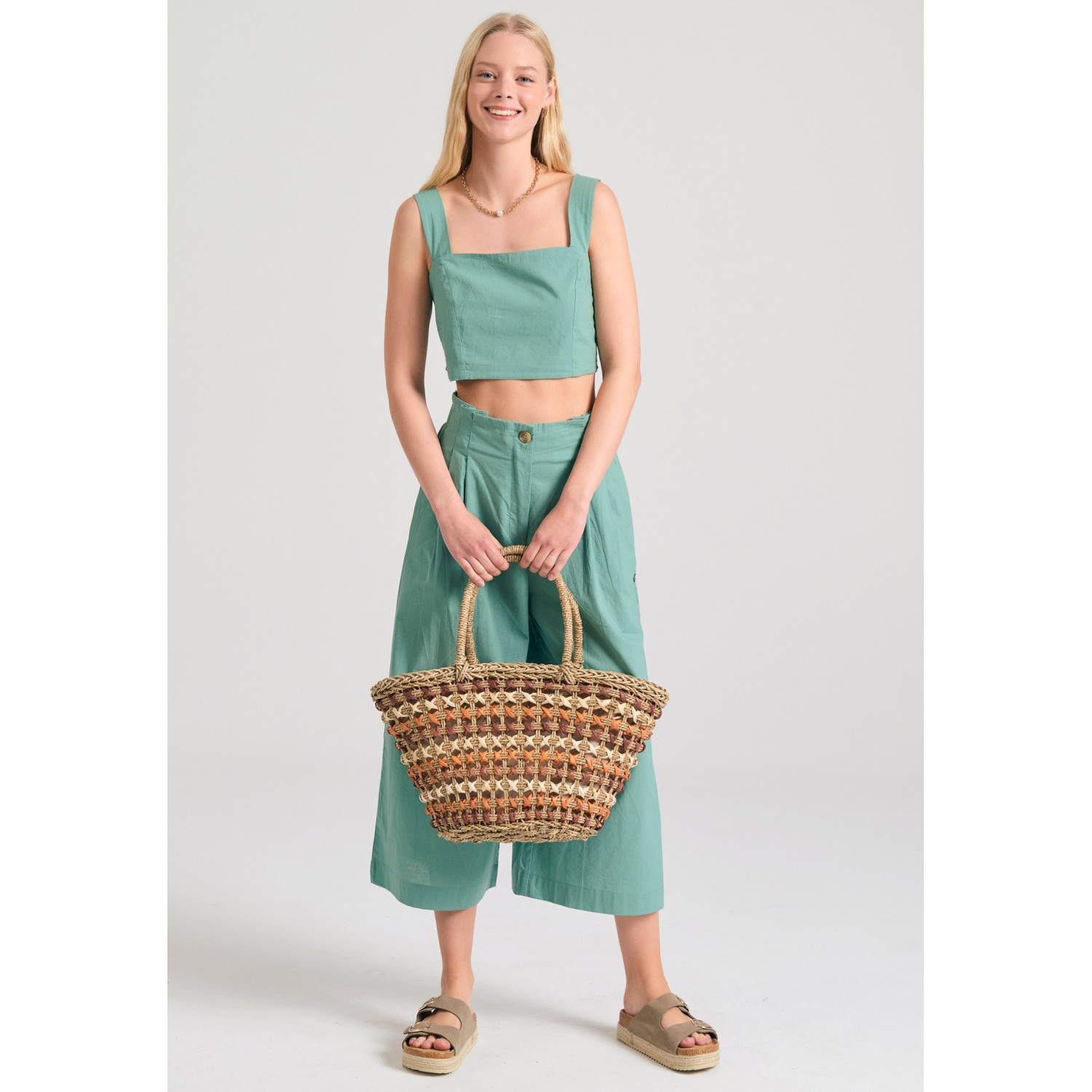 Μονόχρωμο βαμβακερό cropped top