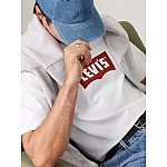 Ανδρική Κοντομάνικη Μπλούζα με Τύπωμα Λογότυπου LEVIS