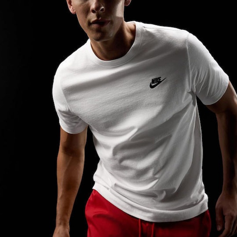 Ανδρική Κοντομάνικη Μπλούζα Club NIKE