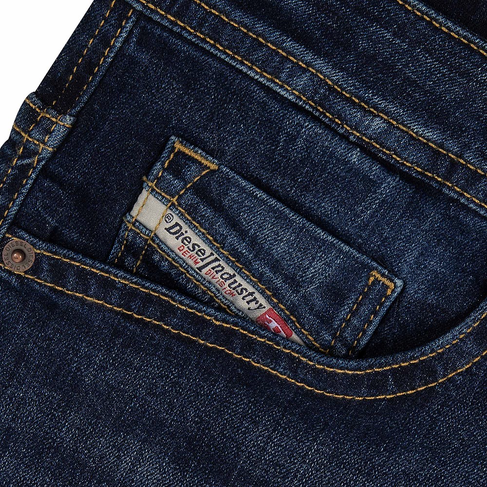 Ανδρικό Τζιν Παντελόνι Thommer-R Slim Fit DIESEL