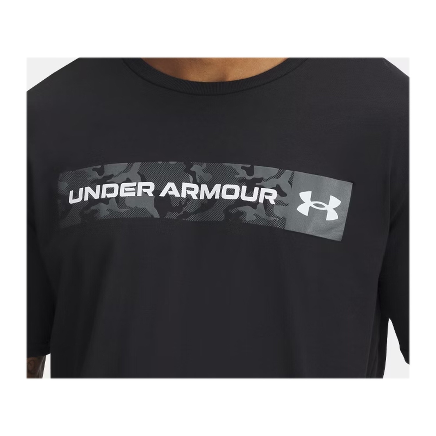 Under Armour Chest T-shirt Μαύρο 1376830-002