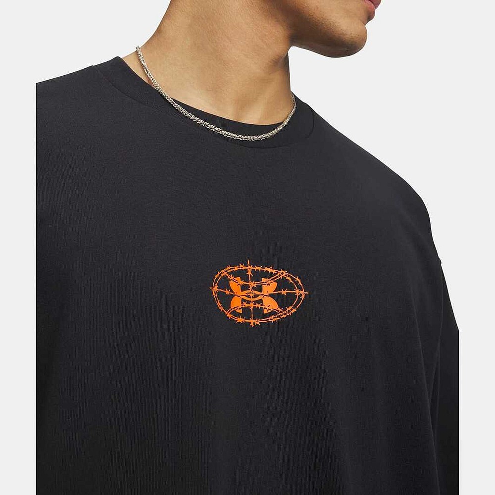 Under Armour Αθλητικό T-shirt Μαύρο 6009329-001
