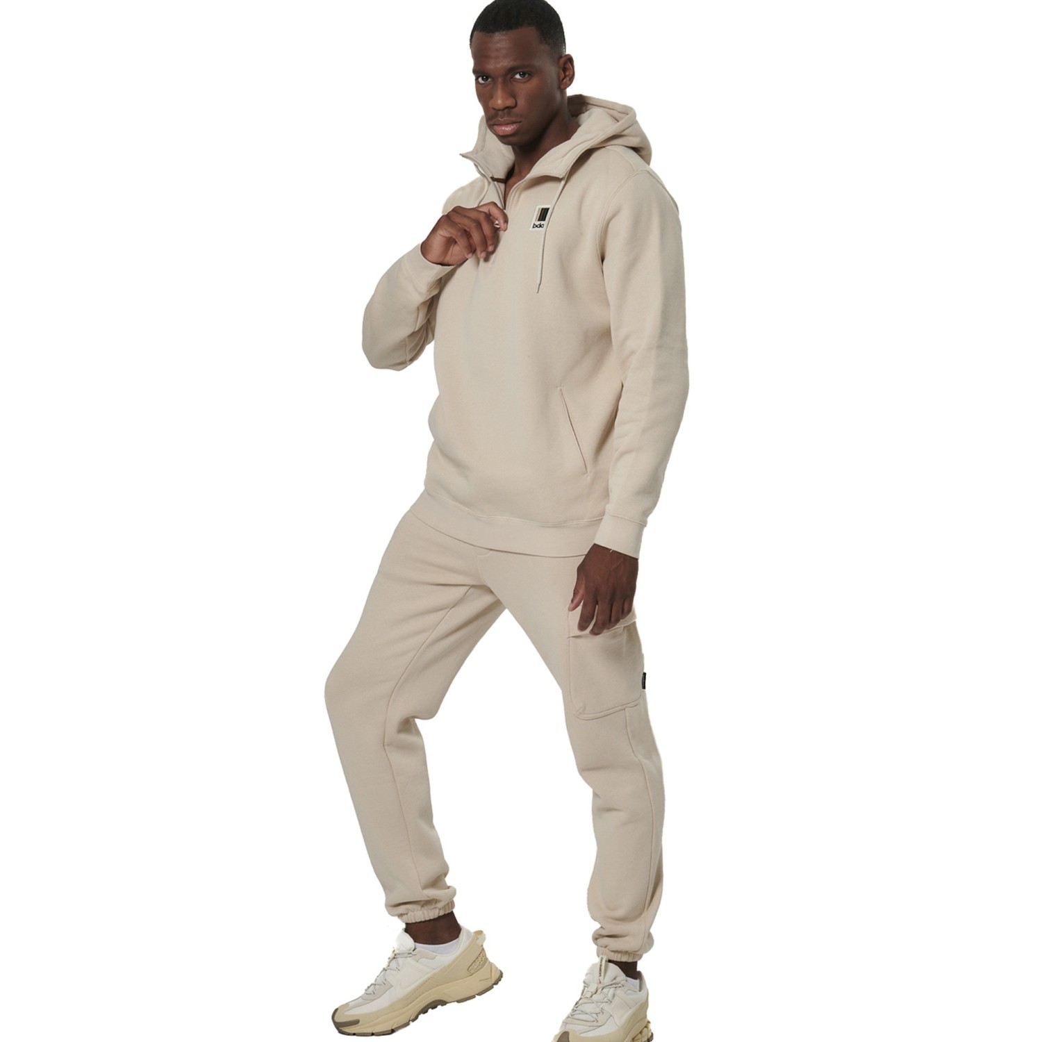 MEN'S HALF-ZIP HOODED SWEATSHIRT