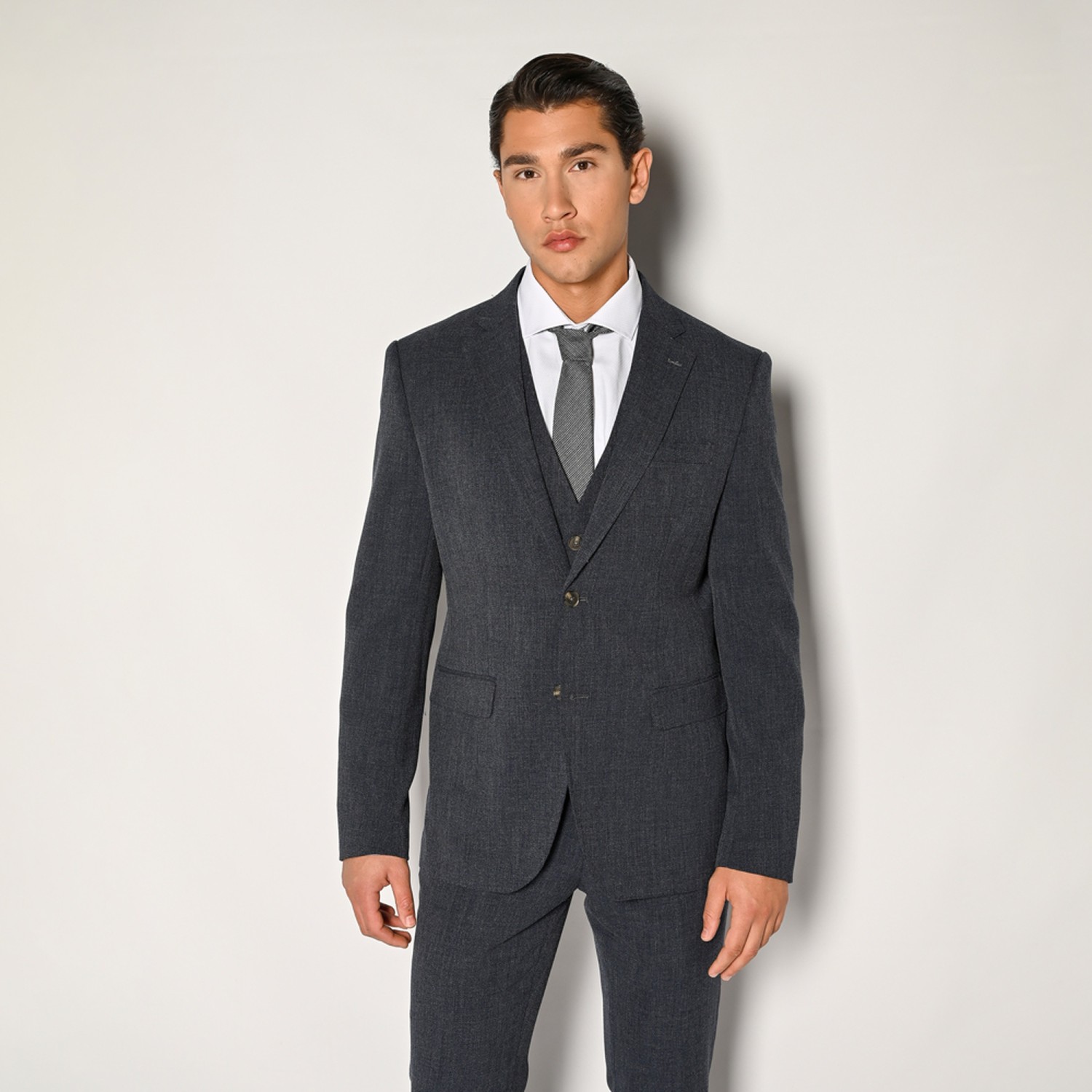 Unisex Κοστούμι Τριπλό σε Στενή Γραμμή SOGO Unisex Κοστούμι Τριπλό σε Στενή Γραμμή SOGO