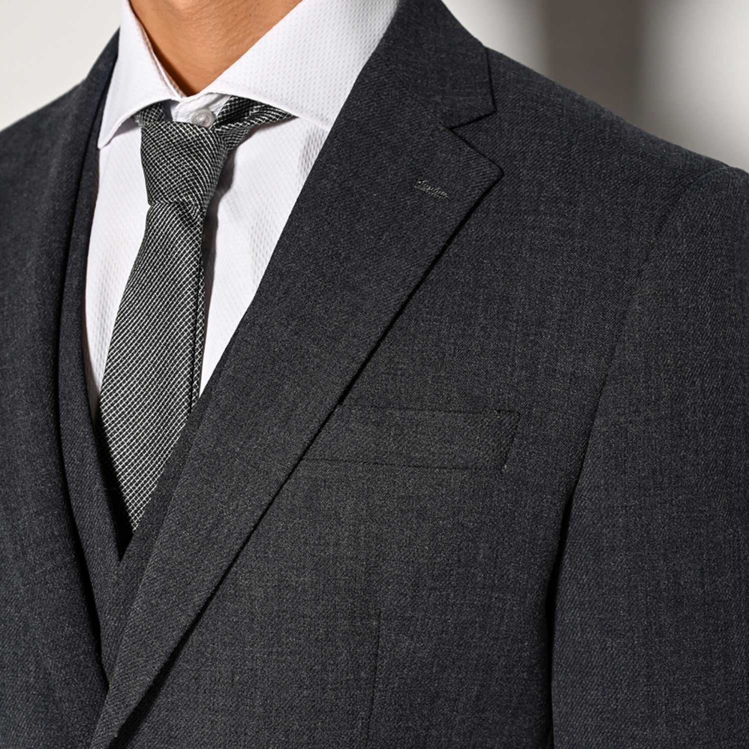 Unisex Κοστούμι Τριπλό σε Στενή Γραμμή SOGO Unisex Κοστούμι Τριπλό σε Στενή Γραμμή SOGO