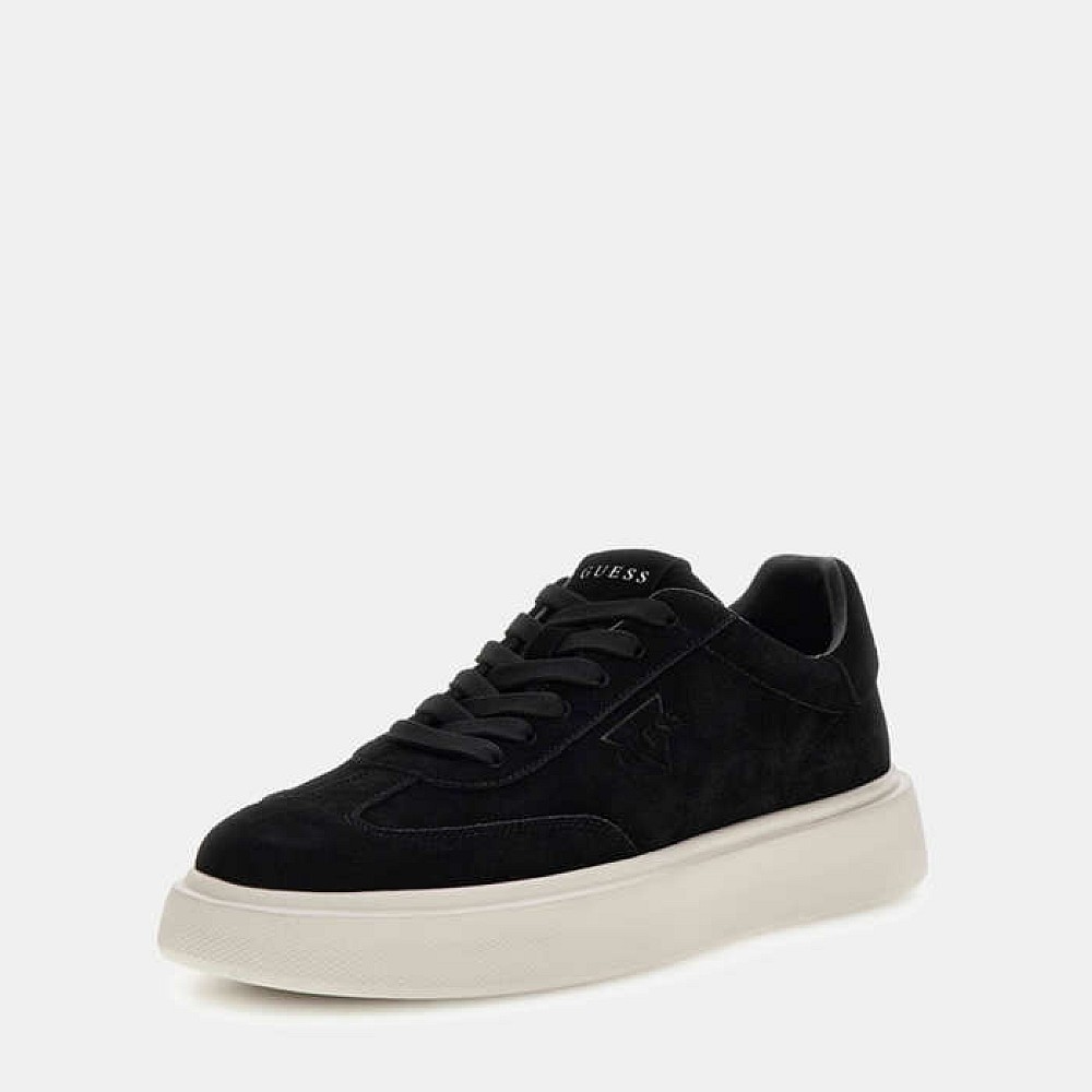 Sneakers 'Plaza' GUESS