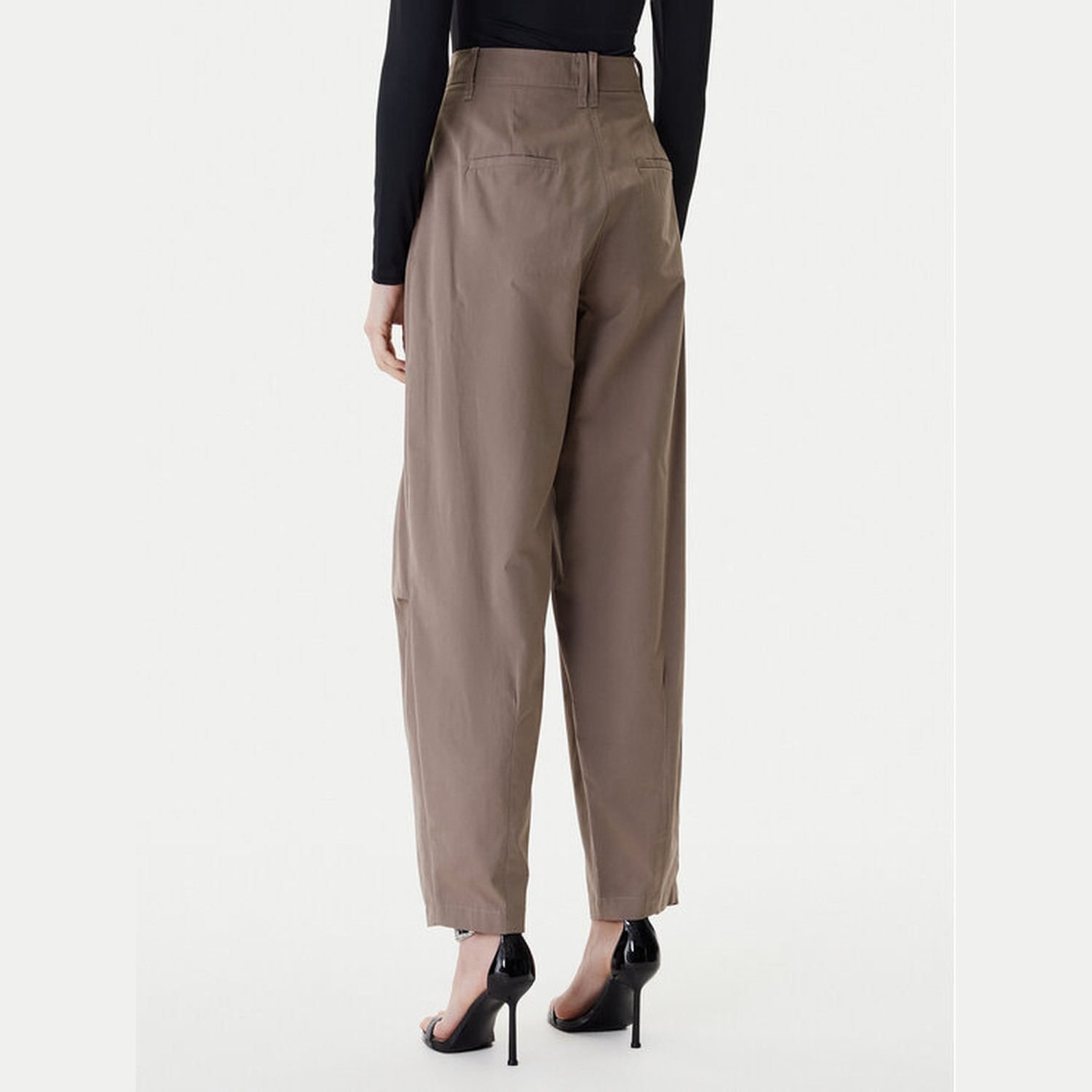 Γυναικείο Παντελόνι Carrot Leg με Πιέτες GUESS