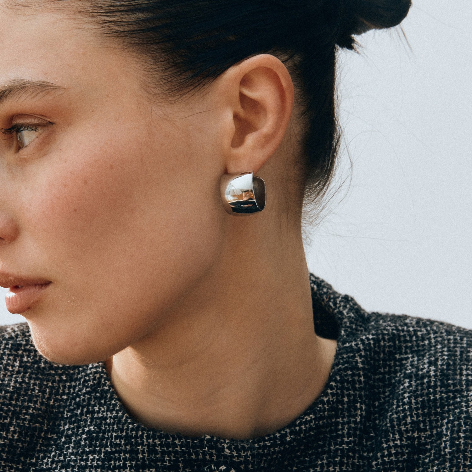 Edblad σκουλαρίκια σε ασημί τόνο