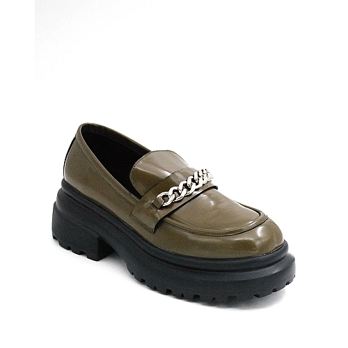 0116001155 Γυναικεία Μοκασίνια με Μεταλλική Αγκράφ