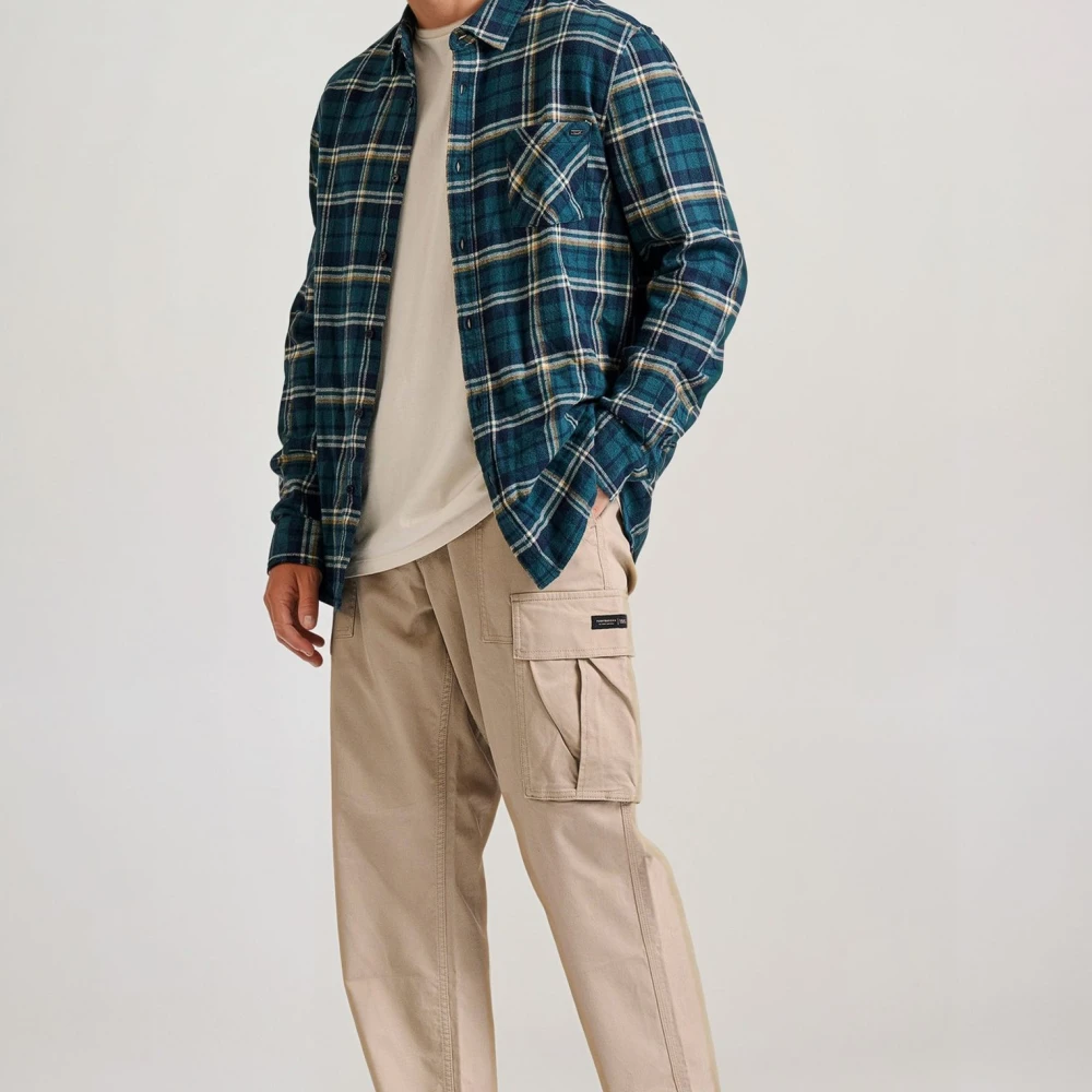 FUNKY BUDDHA Loose fit cargo παντελόνι σε micro ζακάρ ύφανση (d