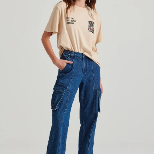 FUNKY BUDDHA Relaxed fit garment dyed t-shirt με τύπωμα στην πλ