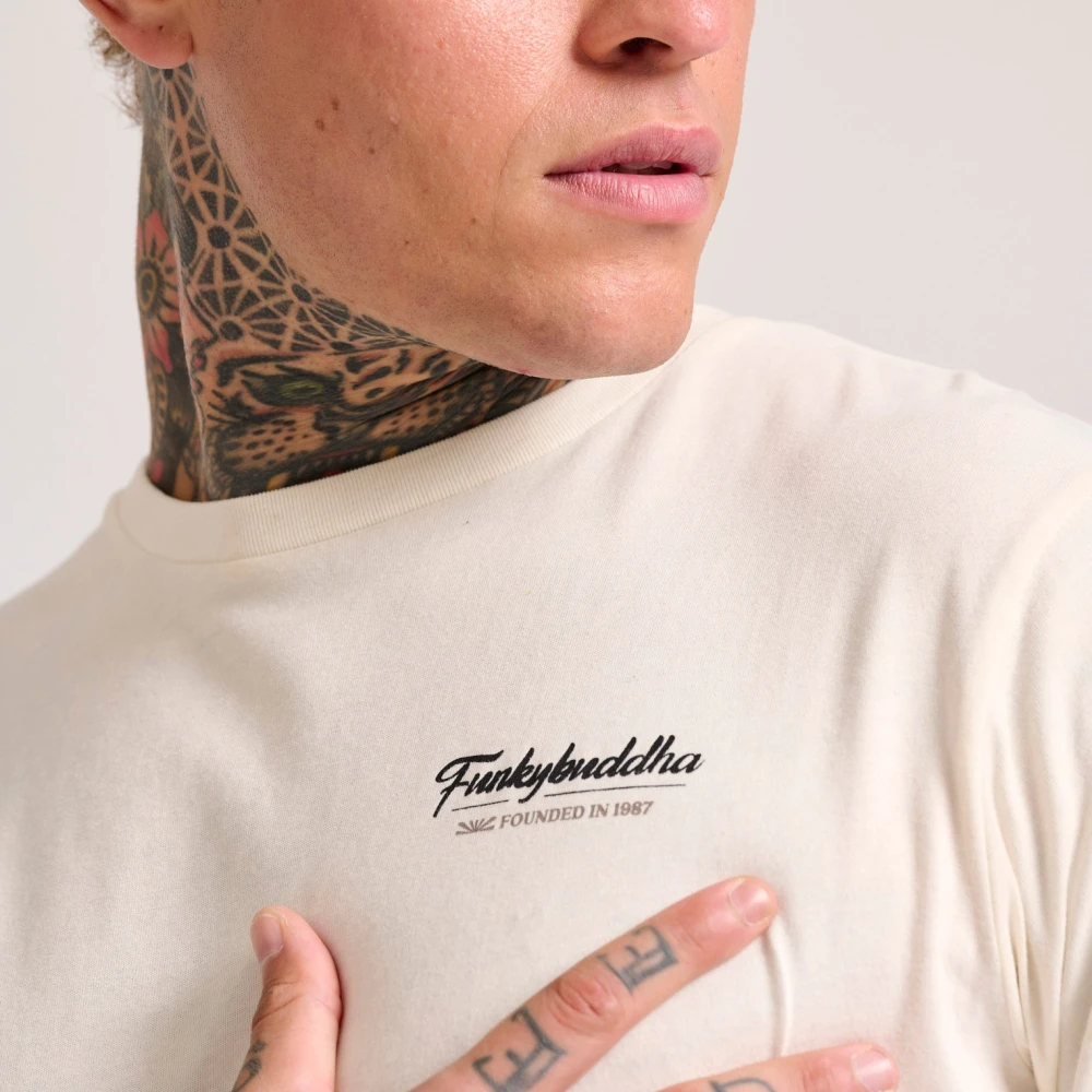 FUNKY BUDDHA T-shirt με graphic τύπωμα στην πλάτη