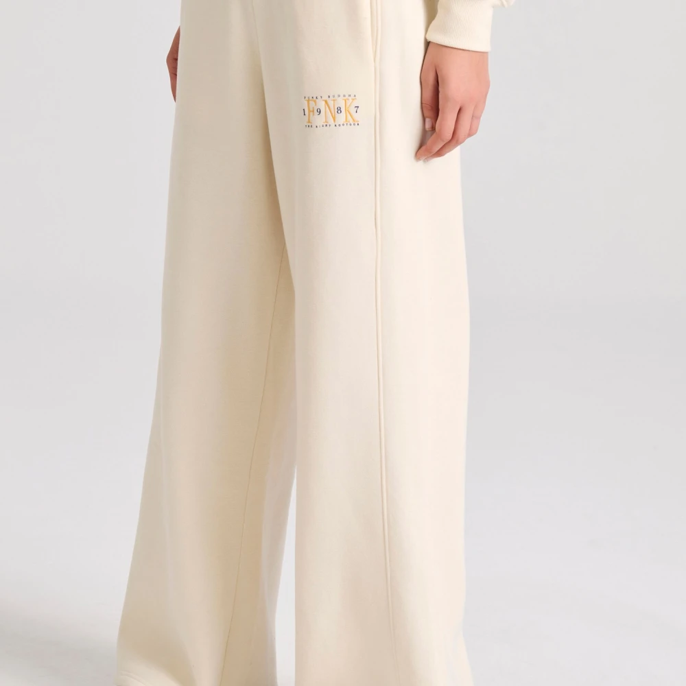 FUNKY BUDDHA Wide leg fit παντελόνι φόρμας με branded κέντημα