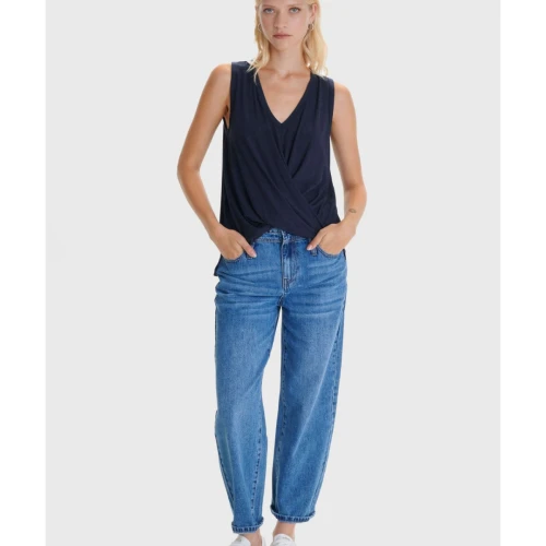 ALE Γυναικεία Μπλούζα Αμάνικη 82008251