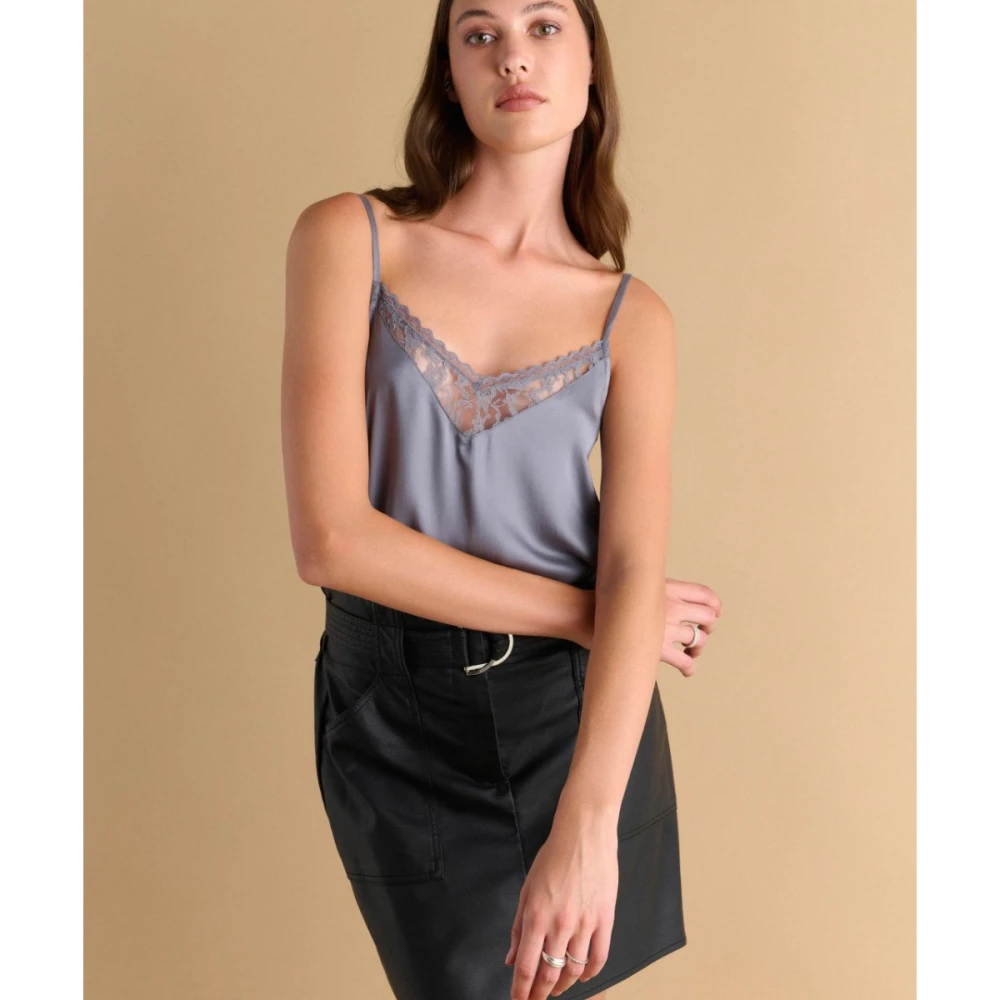 ATTRATTIVO Γυναικείο Τοπ Αμάνικο 9919553